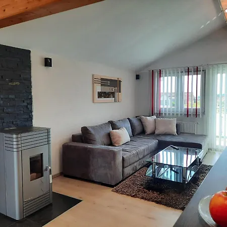 Wohlfuehlwohnung Nahe Red Bull Ring, Therme & Golfplatz Appartement Spielberg Bei Knittelfeld